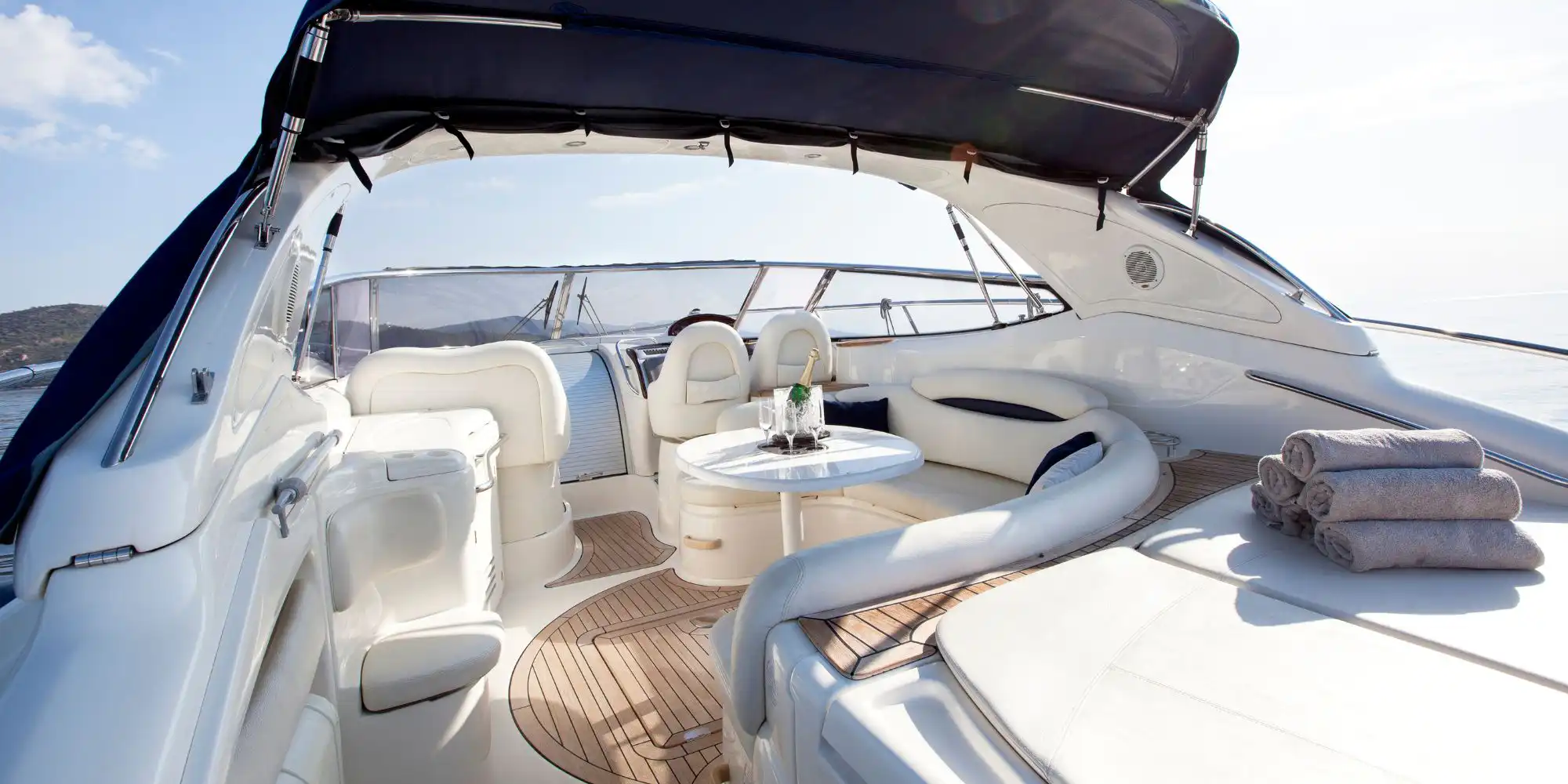 Virtual tour for yachts: The future of yacht advertising-3D VR Tour Vivestia Productions