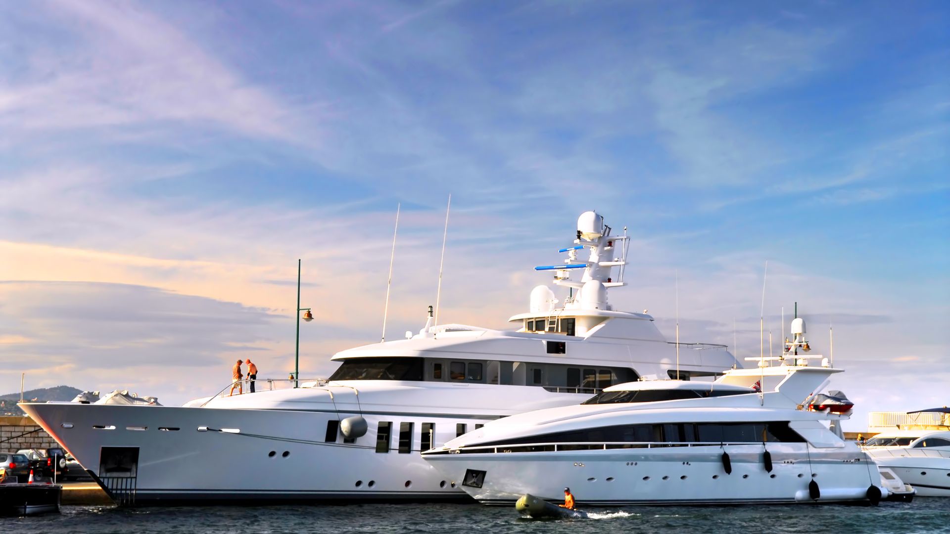 SuperYachts-3D VR Vivestia Productions