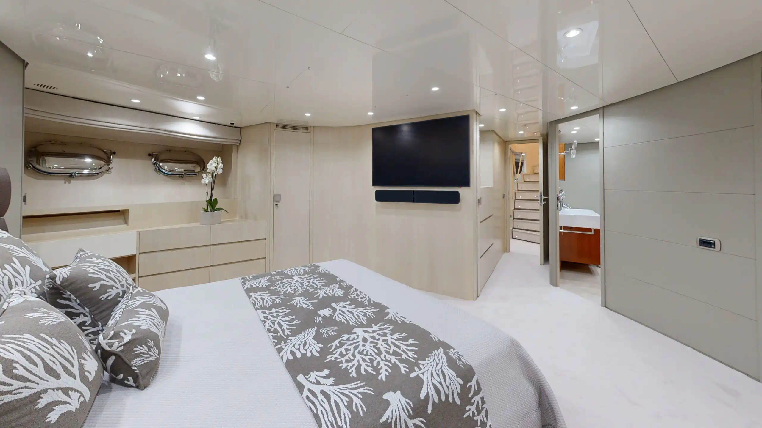 Yaloou Yaching-3D VR Tour Vivestia Productions